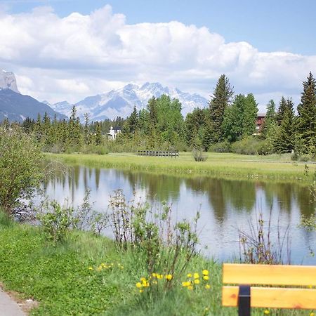 Luxury Canmore Vacations Apartment Exterior foto