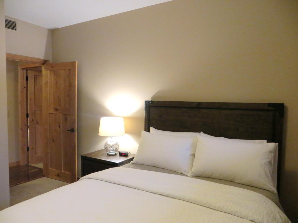 Luxury Canmore Vacations Apartment Cameră foto