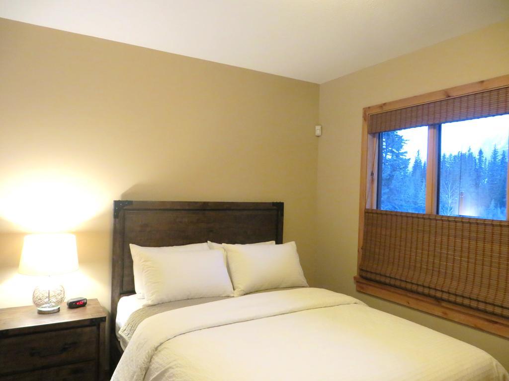 Luxury Canmore Vacations Apartment Cameră foto