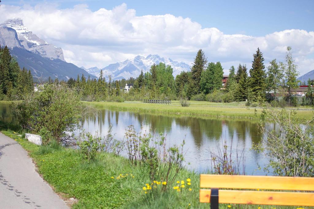 Luxury Canmore Vacations Apartment Exterior foto